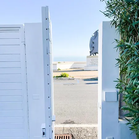 Rosa Del Mare - Fronte Mare Di Design Con Camino E Giardino Privato * Marzocca