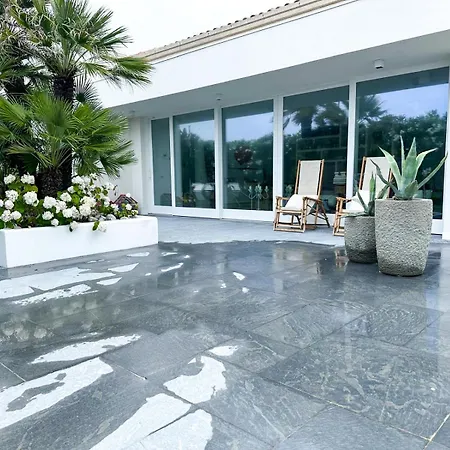 Rosa Del Mare - Elegante Fronte Mare Con Jacuzzi E Giardino Privato Villa Marzocca di Senigallia