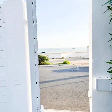 Rosa Del Mare - Fronte Mare Di Design Con Camino E Giardino Privato * Marzocca