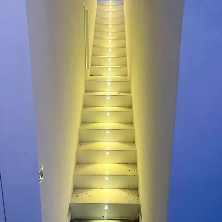 Rosa Del Mare - Fronte Mare Di Design Con Camino E Giardino Privato *