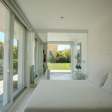 Villa Rosa Del Mare - Fronte Mare Di Design Con Camino E Giardino Privato *