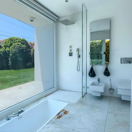 Villa Rosa Del Mare - Elegante Fronte Mare Con Jacuzzi E Giardino Privato *