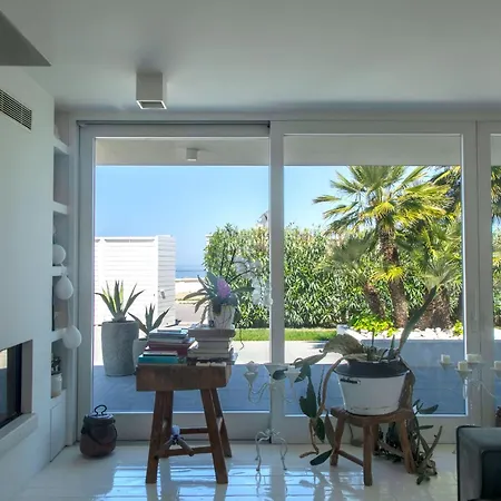 Rosa Del Mare - Elegante Fronte Mare Con Jacuzzi E Giardino Privato Villa